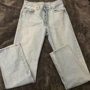 BRAND NEW Levi’s straight leg light wash jeans OBO